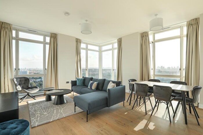 3 Bedroom Flat To Rent In Zinc Street Sugar House Island, E15