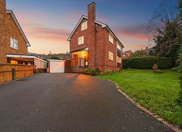 4 Bedroom Detached House For Sale In Woods Orchard Road, Tuffley, GL4