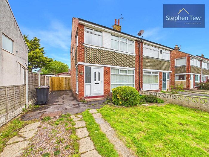 3 Bedroom Semi Detached House To Rent In Cranbrook Avenue, Bispham, FY2