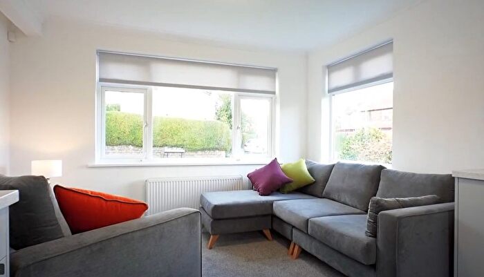 5 Bedroom Semi-detached House To Rent In A Charnwood Avenue, Nottingham, NG9