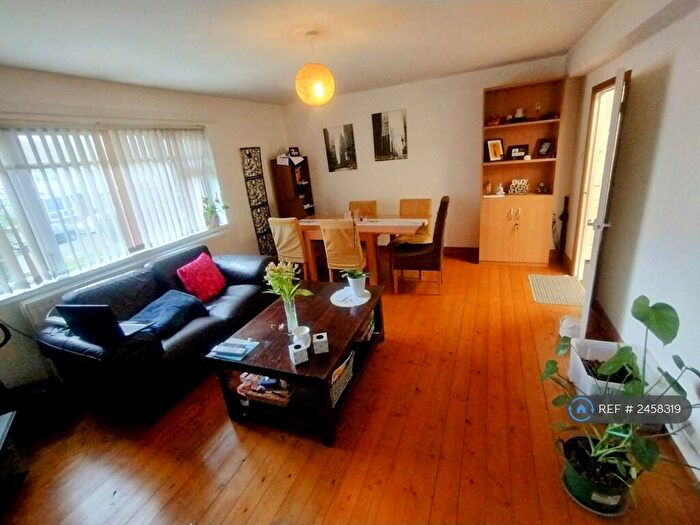 2 Bedroom Flat To Rent In Fred Lee Grove, Coventry, CV3