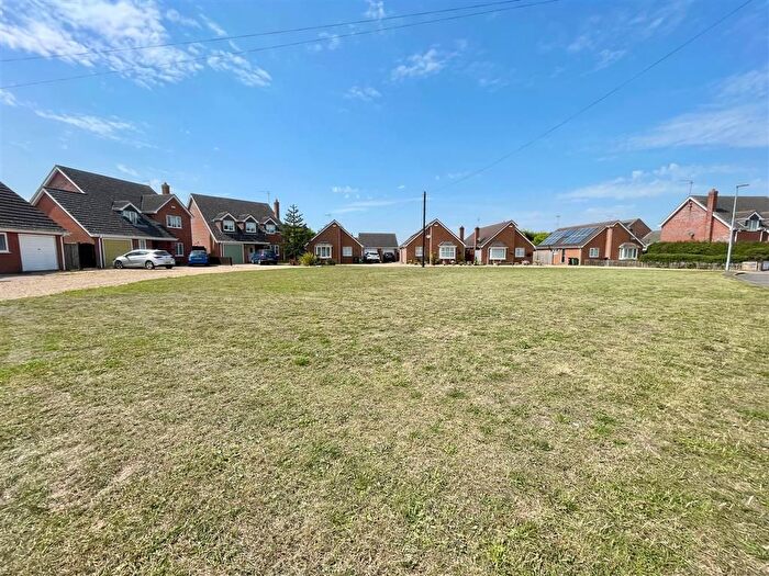 Land For Sale In Pippin Garden, Wisbech, England, PE13
