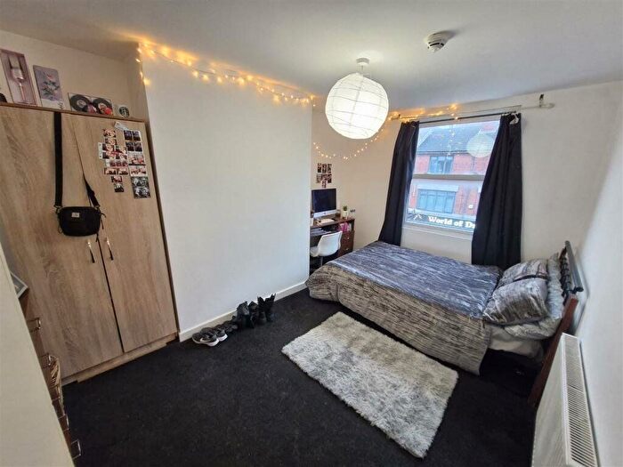 1 Bedroom Flat To Rent In Alfreton Road, Nottingham, Nottinghamshire, NG7