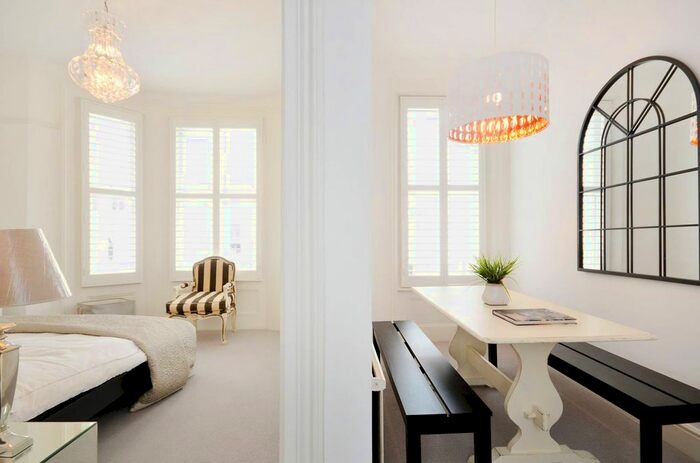 1 Bedroom Flat To Rent In Westbourne Park Road, Notting Hill, London, W11