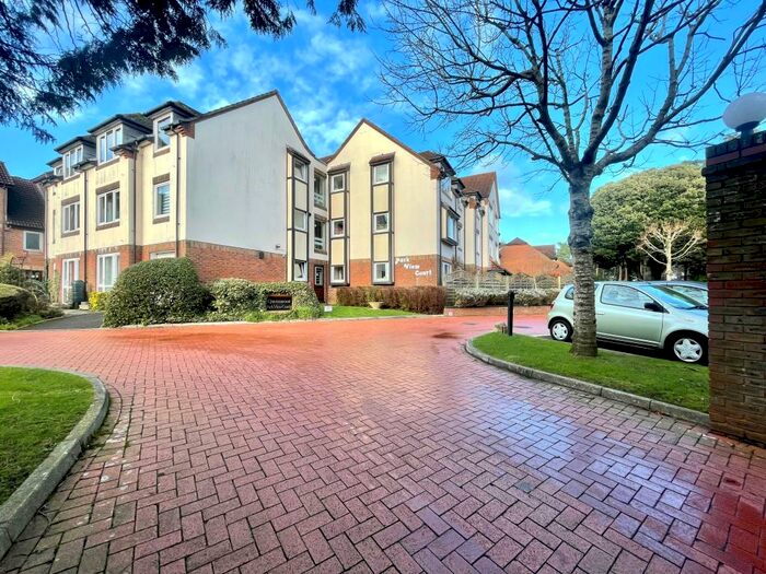 1 Bedroom Retirement Property To Rent In Park View Court, Queens Park, BH8