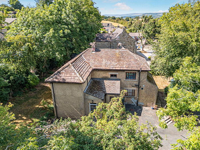 4 Bedroom Detached House For Sale In Leyburn Road, Middleham, Leyburn, DL8