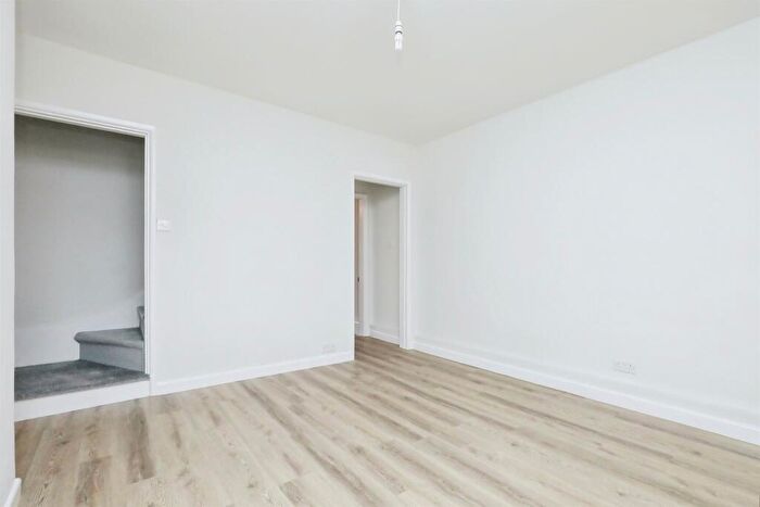 3 Bedroom Terraced House For Sale In Carshalton Road, Norwich, NR1