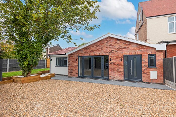 2 Bedroom Detached Bungalow For Sale In Marine Parade, Gorleston, Great Yarmouth, NR31