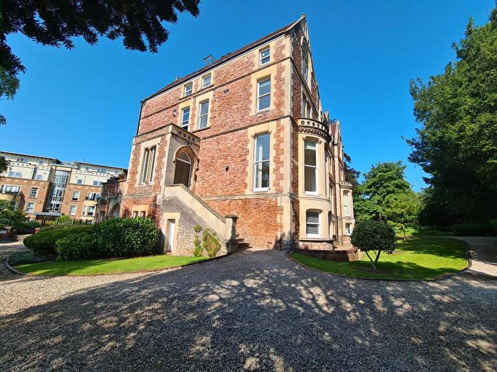 2 Bedroom Flat To Rent In Pembroke Road, Clifton, Bristol, BS8