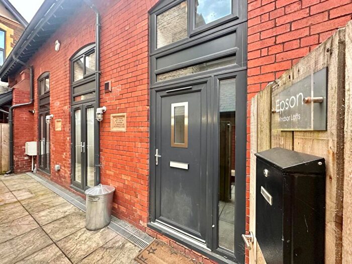 3 Bedroom Town House To Rent In Windsor Road, Windsor Lofts Windsor Road, CF62