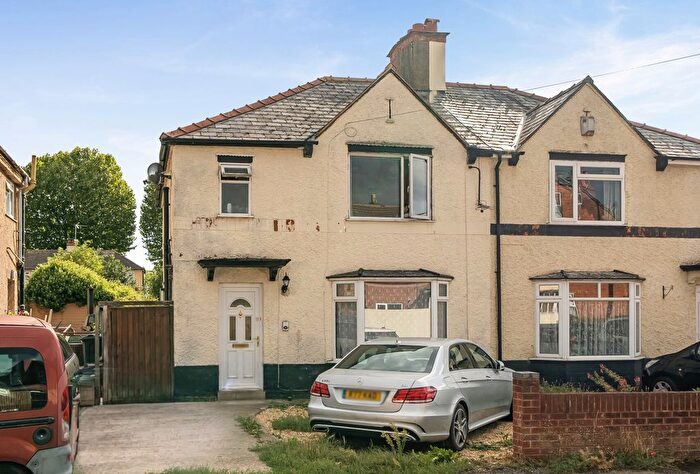 3 Bedroom Semi Detached House For Sale In Churchill Road, Gloucester, Gloucestershire, GL1