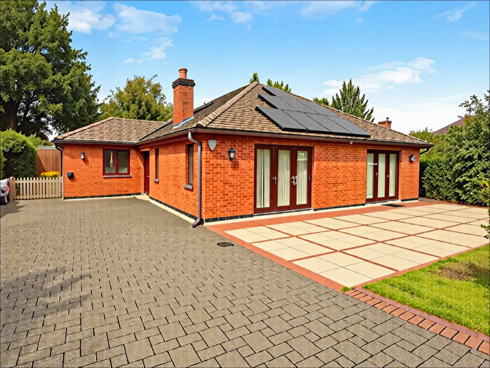 3 Bedroom Detached Bungalow For Sale In Coventry Road, Burbage, LE10