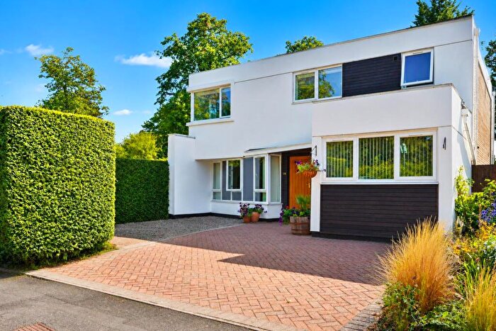 4 Bedroom Detached House For Sale In Keswick Green, Leamington Spa, CV32