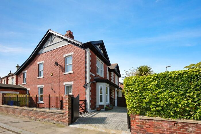 4 Bedroom Semi Detached House For Sale In Marine Terrace, Blyth, NE24