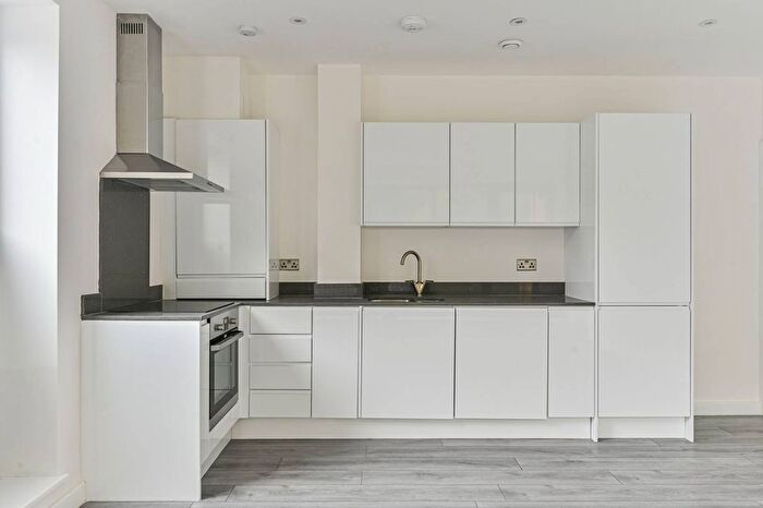 2 Bedroom Flat For Sale In Joynes House, Charlton, Greenwich, SE7