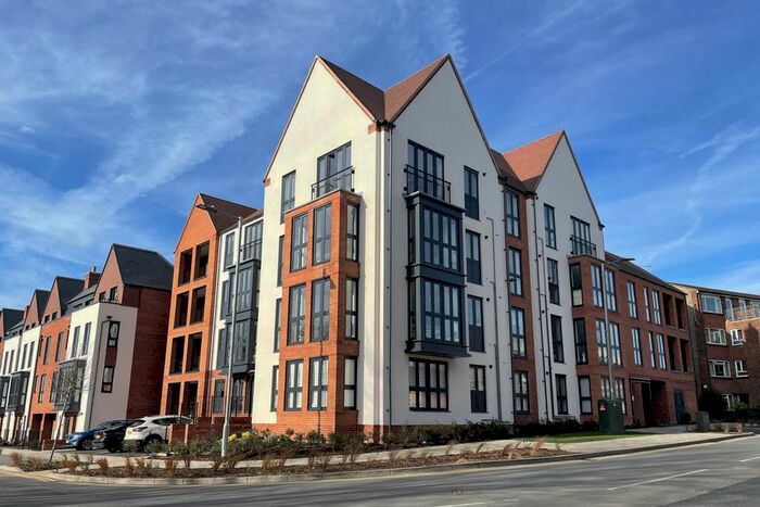 2 Bedroom Flat To Rent In Earle Crescent, Wokingham, RG40