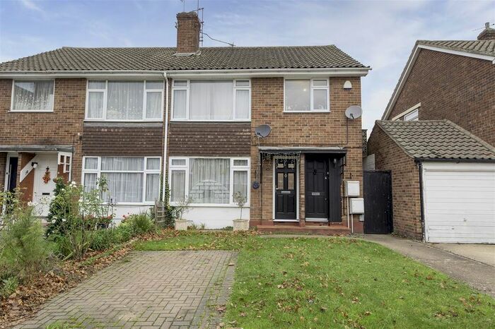 2 Bedroom Maisonette To Rent In Ashby Close, Hornchurch RM11