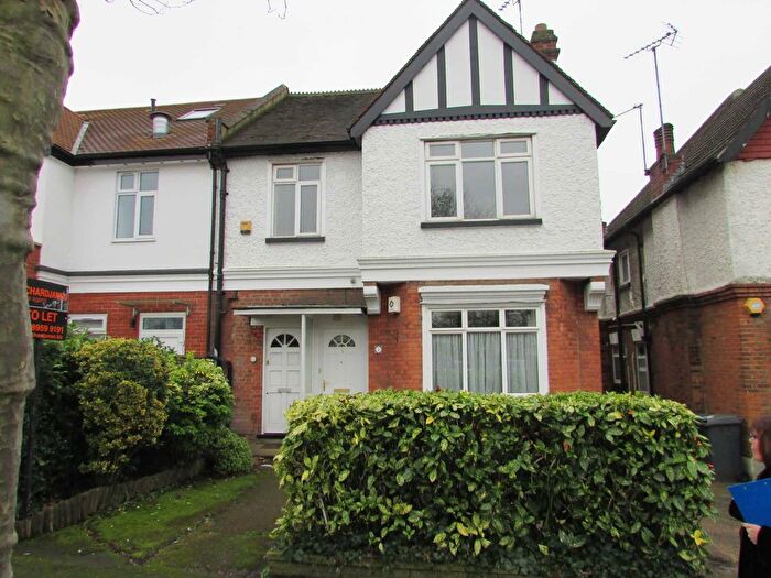 2 Bedroom Maisonette To Rent In Langley Park, Mill Hill, NW7