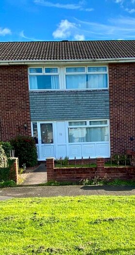 3 Bedroom Property To Rent In Redwood Court, Hucknall, Nottingham, NG15