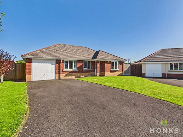3 Bedroom Detached Bungalow To Rent In Celyn Close, Weston Rhyn, Oswestry, SY10
