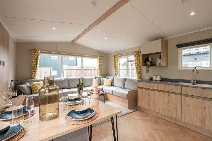 2 Bedroom Park Home For Sale In Manor Park Caravan Site, Manor Road, Hunstanton, Norfolk, PE36