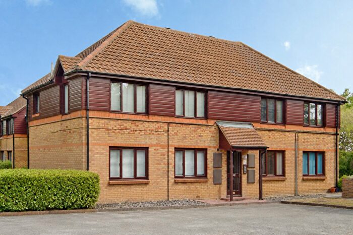 1 Bedroom Retirement Property For Sale In Wickford Avenue, Basildon, SS13