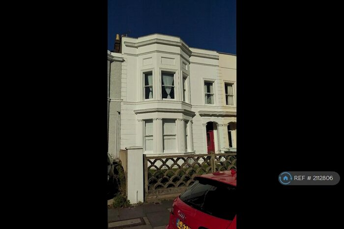 Studio To Rent In Burrage Road, London, SE18