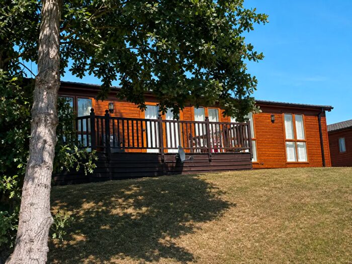 2 Bedroom Lodge For Sale In Two Bed Tingdene Tresco, Homestead Lake Country Park, Thorpe Road, Weeley, Essex, CO16