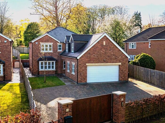 4 Bedroom Detached House For Sale In Longdale Lane, Ravenshead, Nottinghamshire, NG15