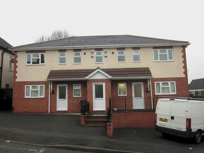 2 Bedroom Flat To Rent In Hilton Road, Tividale, Oldbury, B69