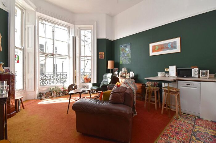 2 Bedroom Flat For Sale In Warrior Square, St. Leonards-On-Sea, TN37