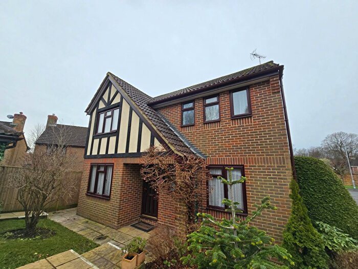 5 Bedroom Detached House To Rent In Elm Way, Heathfield, TN21