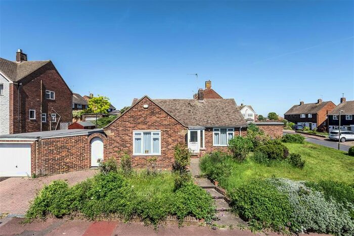 3 Bedroom Bungalow To Rent In Downsview, Chatham ME5