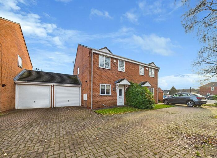 3 Bedroom Semi-Detached House For Sale In Belvoir Road, Netherfield, Nottingham, NG4