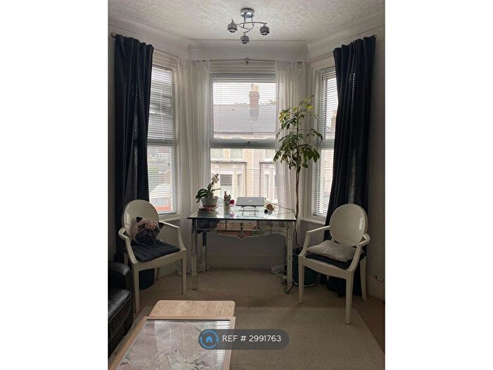 2 Bedroom Maisonette To Rent In Charlotte Road, Greater London, SM6
