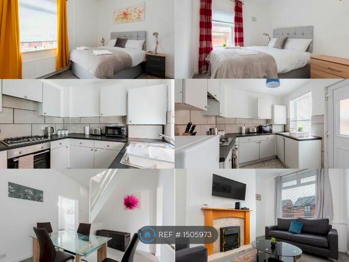 3 Bedroom Terraced House To Rent In Borough Rd, Saint Helens, WA10