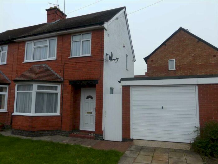 3 Bedroom Semi-Detached House To Rent In Burleigh Road, Hinckley, LE10