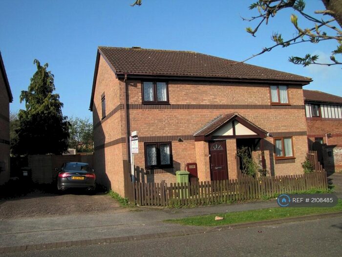 3 Bedroom Semi-Detached House To Rent In Stafford Grove, Shenley Church End, Milton Keynes, MK5