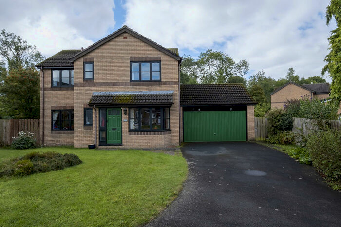 4 Bedroom Detached House For Sale In Oak Close, Hexham, NE46