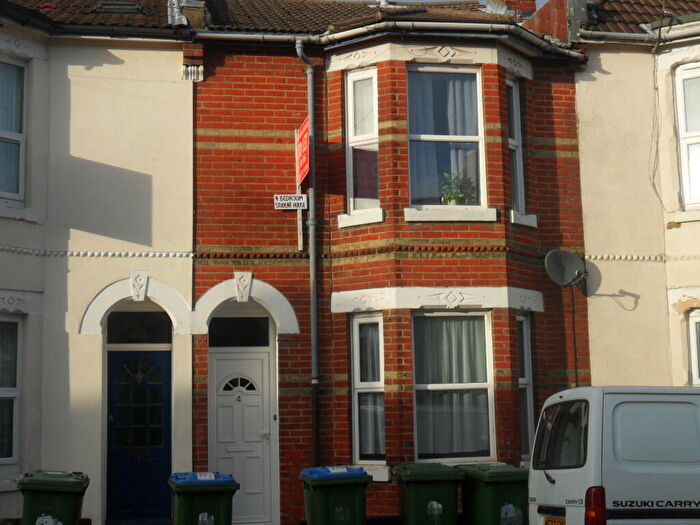 4 Bedroom Terraced House To Rent In Livingstone Road, SO14