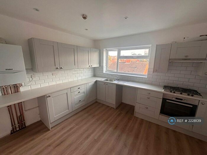 2 Bedroom Flat To Rent In Gregory Boulevard, Nottingham, NG7