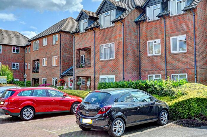 1 Bedroom Flat For Sale In Trinity Court, Marlow, Buckinghamshire, SL7