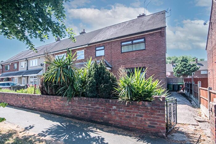 3 Bedroom End Of Terrace House For Sale In Highfield Road, Tipton, DY4