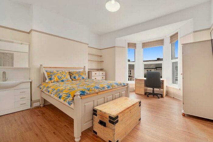 8 Bedroom Terraced House To Rent In Lisson Grove, Plymouth, Devon, PL4