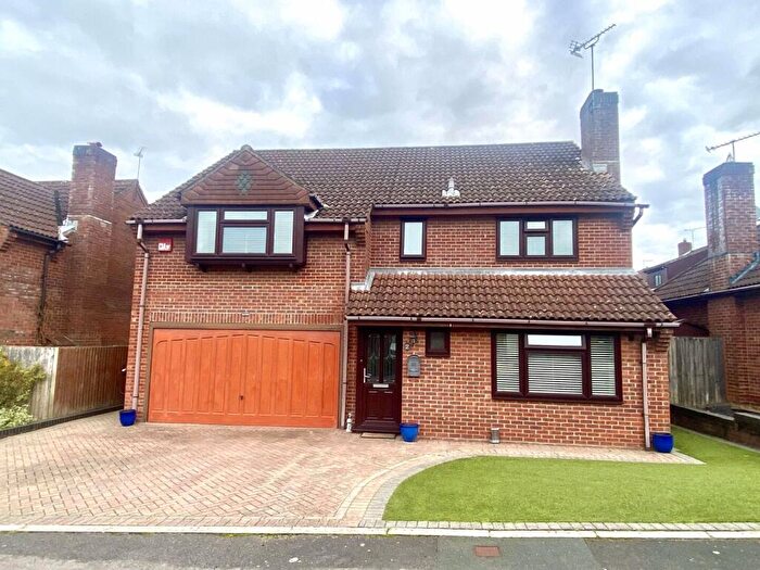 4 Bedroom Detached House For Sale In Cornfield, Fareham, PO16