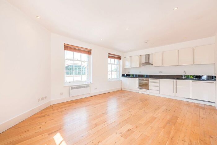 2 Bedroom Flat To Rent In Chiswick High Road, Chiswick, London, W4