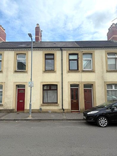 3 Bedroom Terraced House For Sale In Court Road, Grangetown, Cardiff, CF11