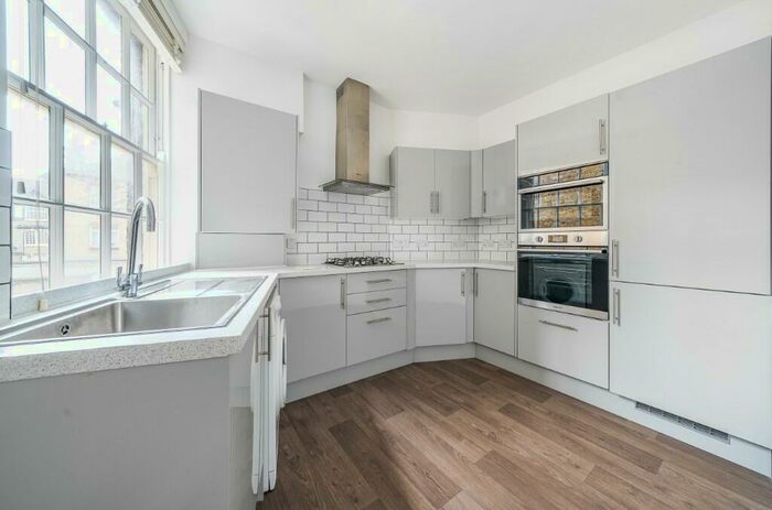 2 Bedroom Apartment To Rent In Wooler Street, London, SE17