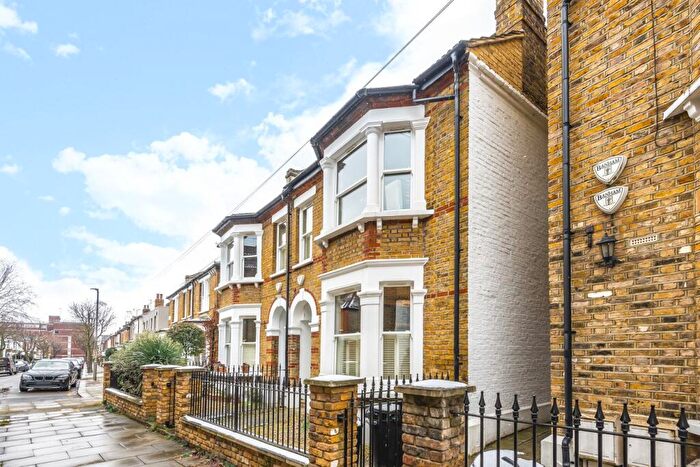 4 Bedroom House To Rent In Orbel Street, Battersea, London, SW11