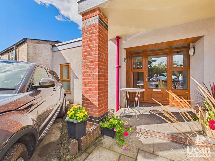 1 Bedroom Flat For Sale In Heywood Road, Cinderford, GL14